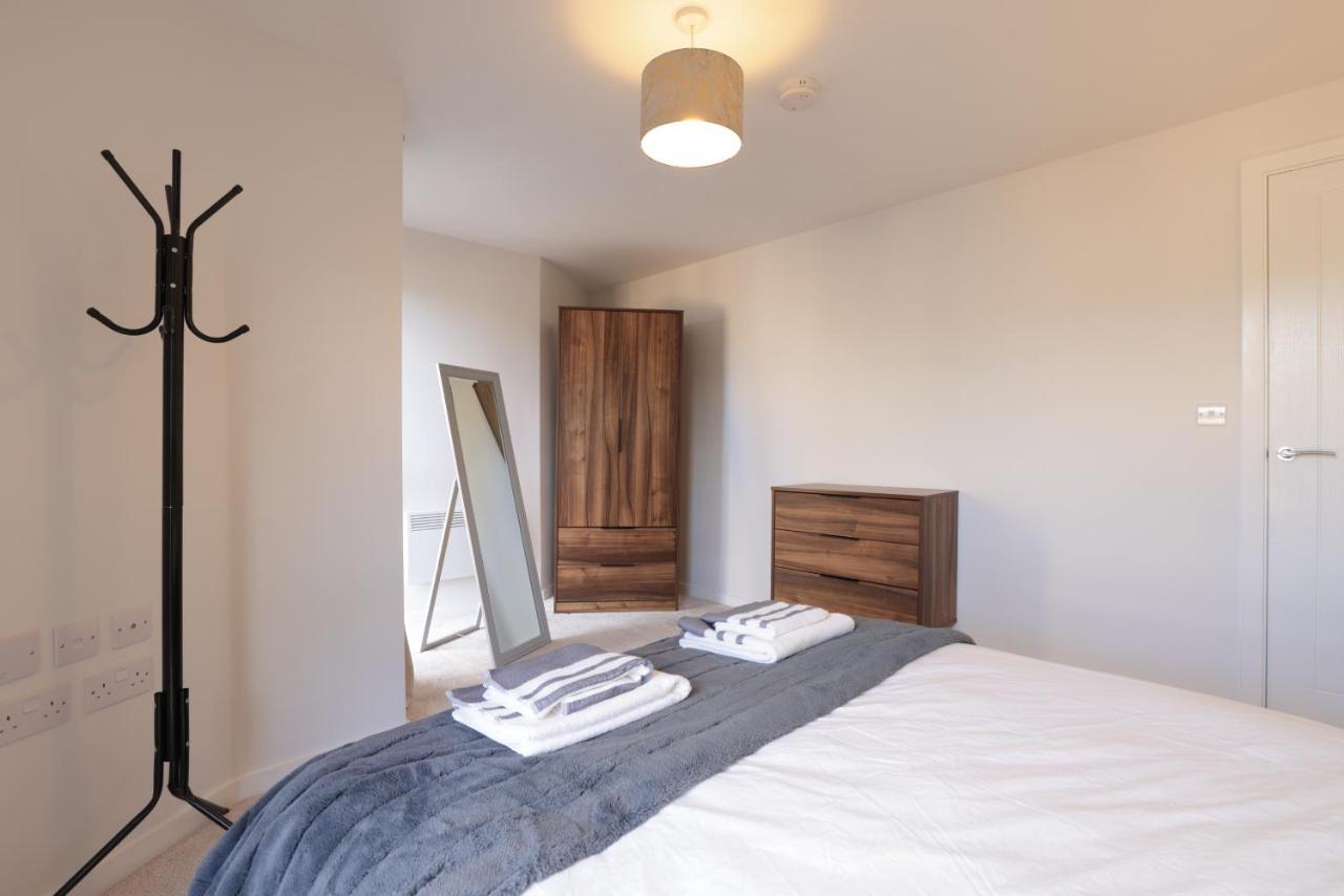 Southbank Leeds Apartment. New! With Free Parking Exterior photo